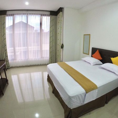 Padma Laguna Guesthouse Baturetno Bagian luar foto