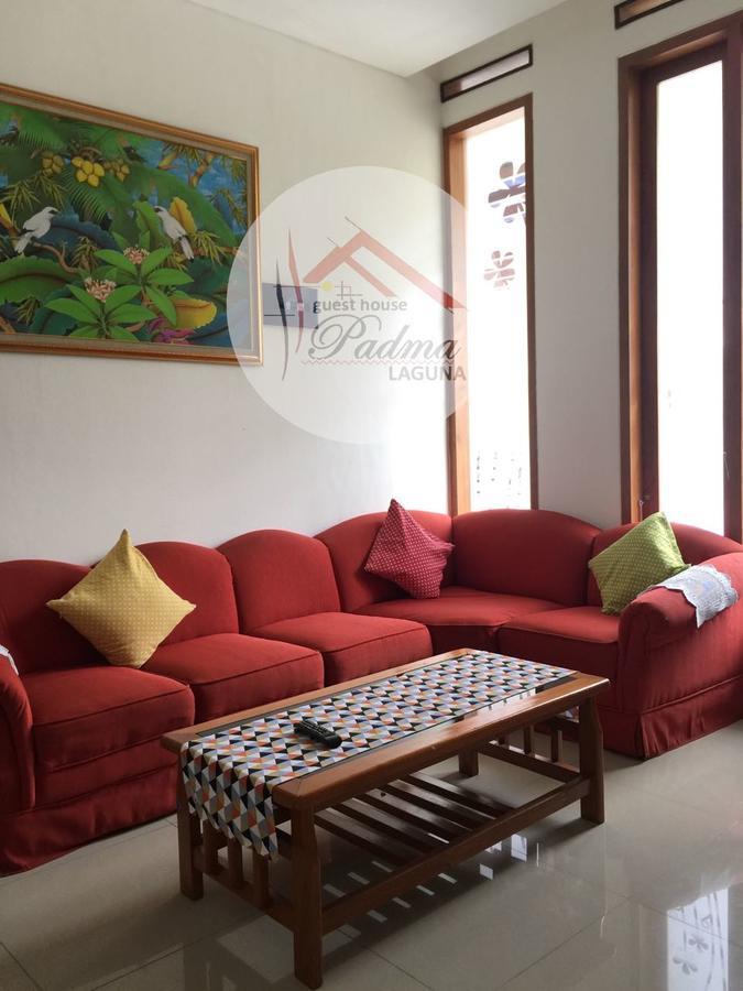 Padma Laguna Guesthouse Baturetno Bagian luar foto