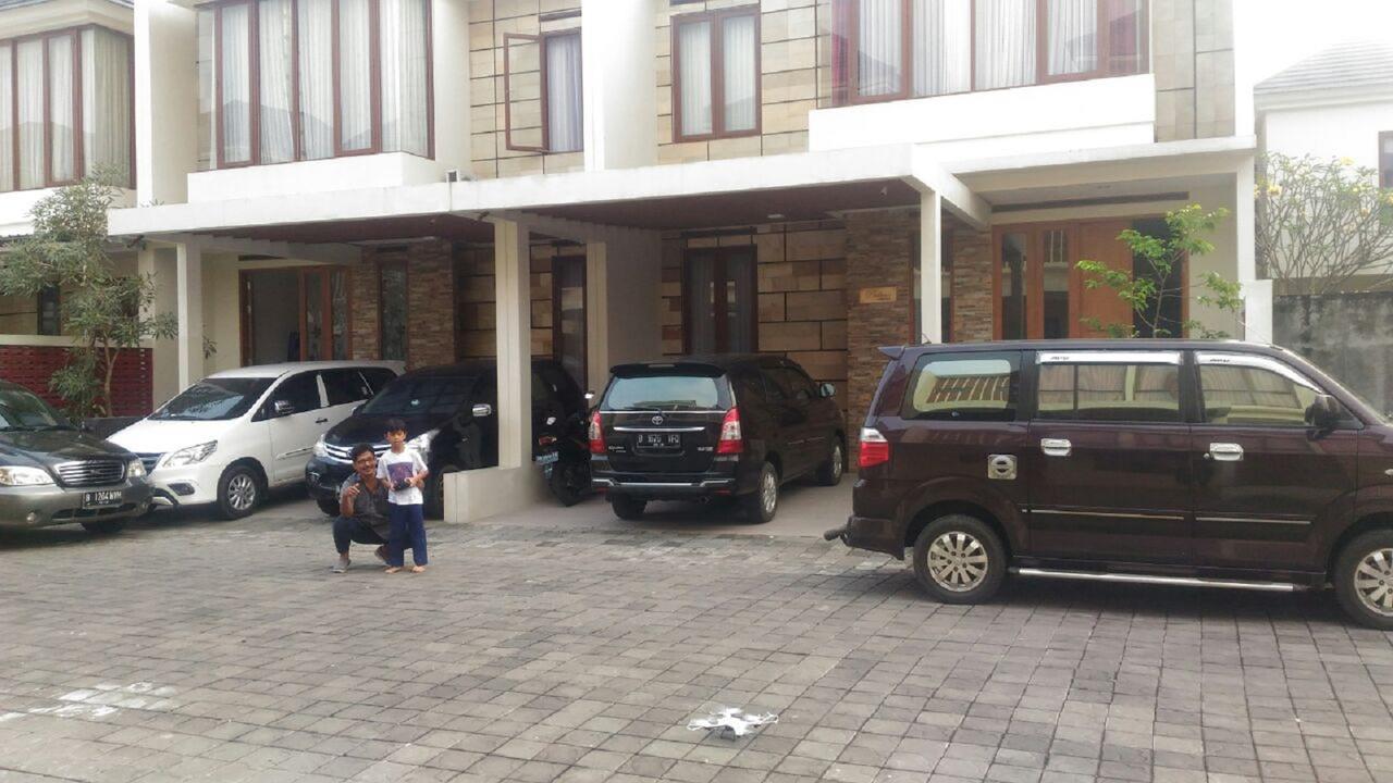 Padma Laguna Guesthouse Baturetno Bagian luar foto